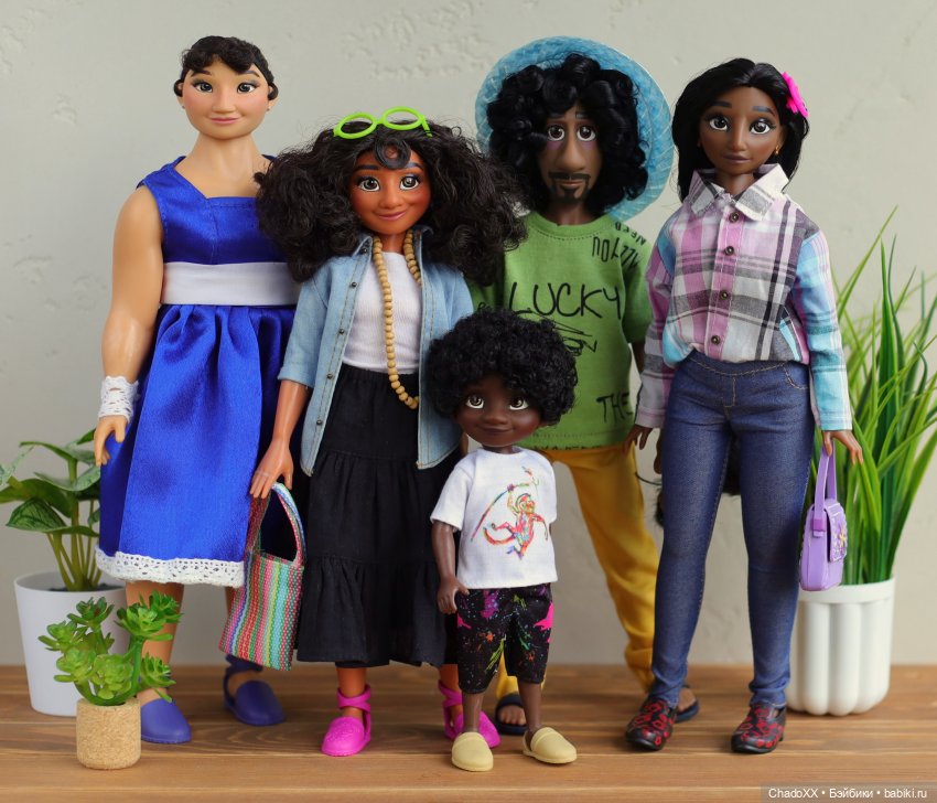 Семейка Энканто — Игровые куклы разных производителей (Разное): редкие бренды
