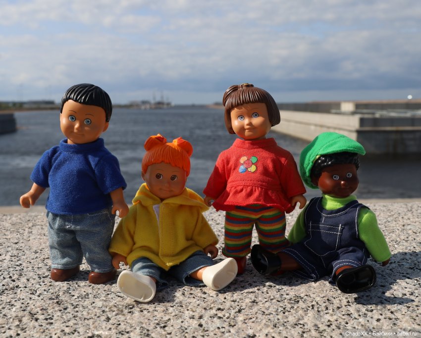 Мои лЕгушки Lego Duplo dolls - часть 5 - Играем и гуляем