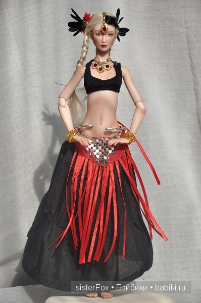 шарнирная фарфоровая кукла от SisterFox Tribal dancer
