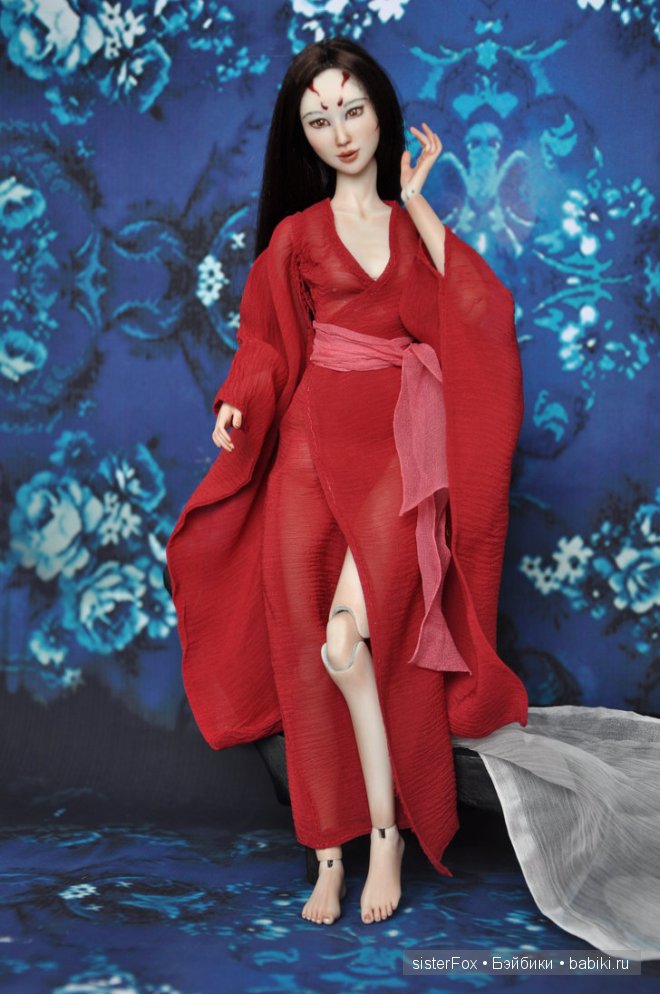 шарнирная фарфоровая кукла от SisterFox Кицуне