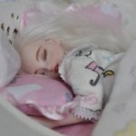 Кукла в смешанной технике сплюшка Соня с кроваткой