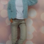 Продам вязаный кардиган на парней ИТ(или подобного формата)