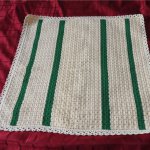 Большой вязаный плед для куклы (малыша)