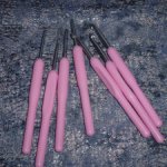 №5 - Лот - Всё для рукоделия-Металлические крючки для вязания с пластмассовой ручкой