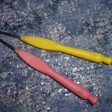 Металлические крючки для вязания с пластмассовой ручкой - 1.2 мм и 1.6 мм