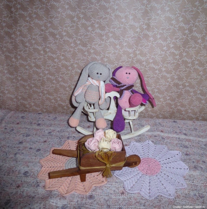 "Вспоминая прошлое" или Мои авторские работы - Вязаные зайцы - зайчики