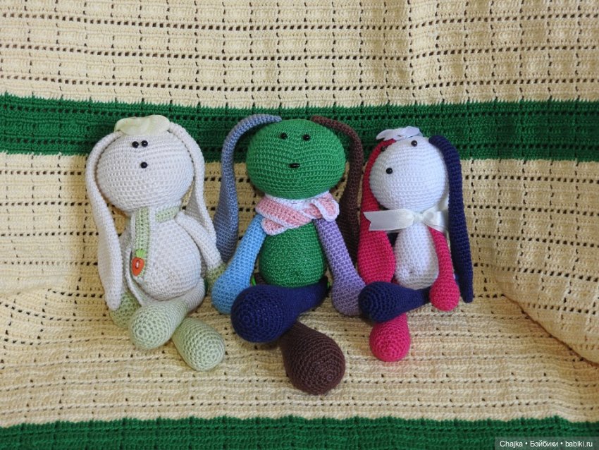 "Вспоминая прошлое" или Мои авторские работы - Вязаные зайцы - зайчики