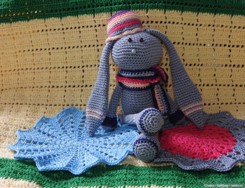 "Вспоминая прошлое" или Мои авторские работы - Вязаные зайцы - зайчики (фото 7)