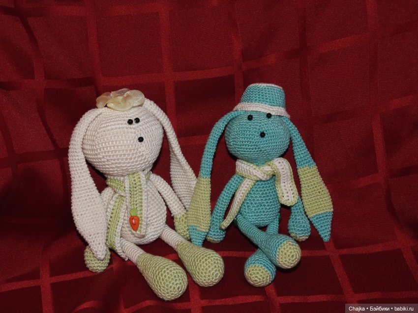 "Вспоминая прошлое" или Мои авторские работы - Вязаные зайцы - зайчики