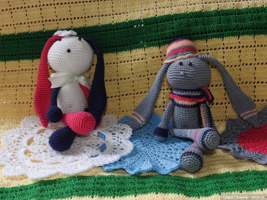 "Вспоминая прошлое" или Мои авторские работы - Вязаные зайцы - зайчики