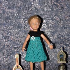 Авторское вязаное плате на кукол Крузелинг — 23 см ( Kruselings — 23 cm )