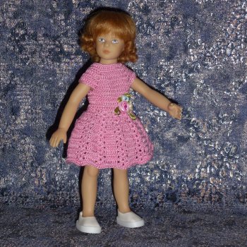 Вязаное платье на кукол Хейди Плюсчок 22 см - Heidi Plusczok 22 см
