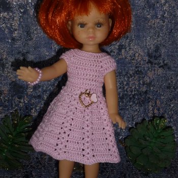Авторское вязаное платье на кукол Паола Рейна мини 21 см «Любовь M&N»