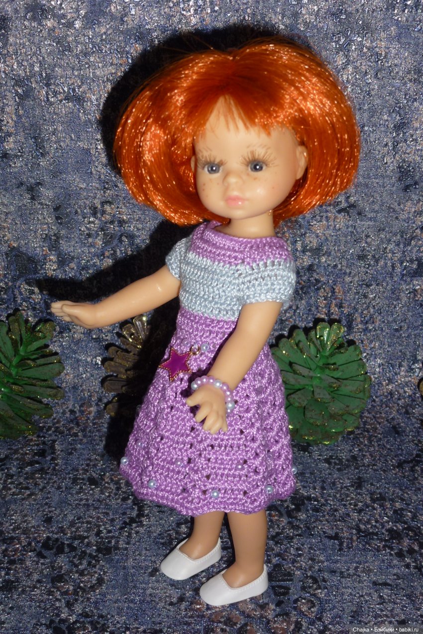 Авторское вязаное платье на кукол Паола Рейна мини 21 см «Звезда Любви» (фото 3)