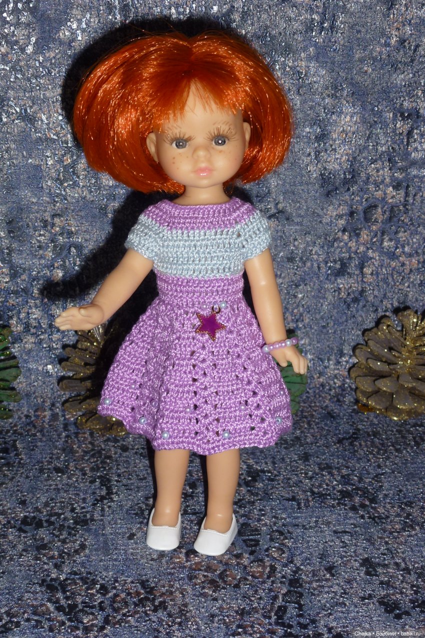 Авторское вязаное платье на кукол Паола Рейна мини 21 см «Звезда Любви»