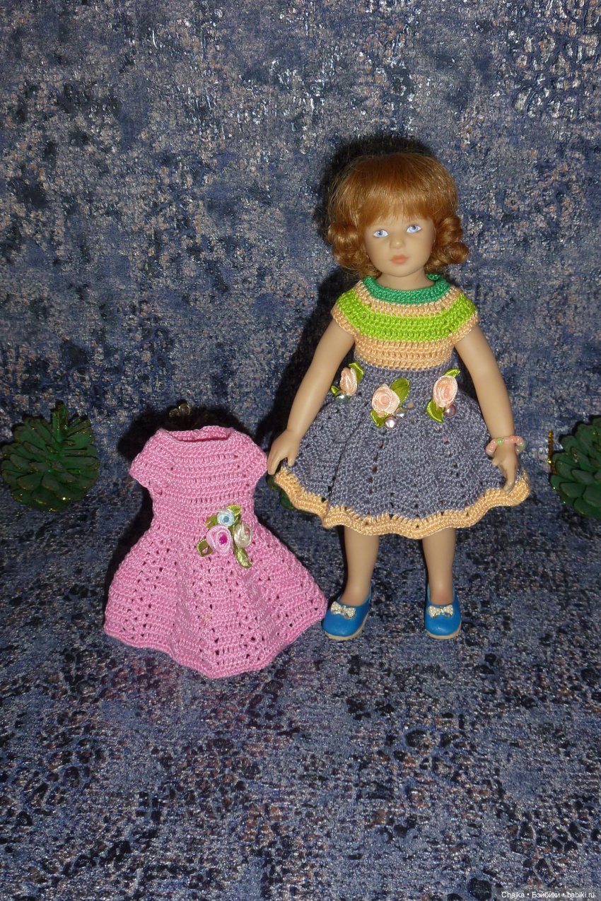 Вязаное платье «Персиковый Звон» на кукол Хейди Плюсчок 22 см ( Heidi Plusczok 22 см ) (фото 10)