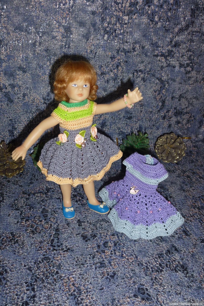 Вязаное платье «Персиковый Звон» на кукол Хейди Плюсчок 22 см ( Heidi Plusczok 22 см ) (фото 6)