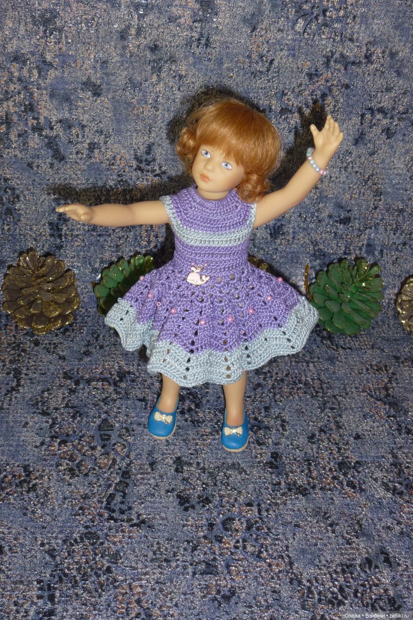 Вязаное платье «Розовый кит» на кукол Хейди Плюсчок 22 см ( Heidi Plusczok 22 см )