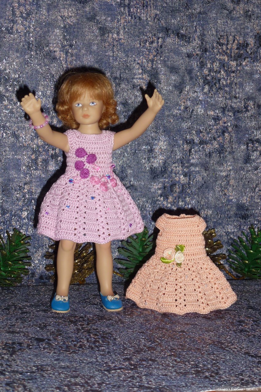 Вязаное платье «Розы» на кукол Хейди Плюсчок 22 см ( Heidi Plusczok 22 см ) (фото 9)
