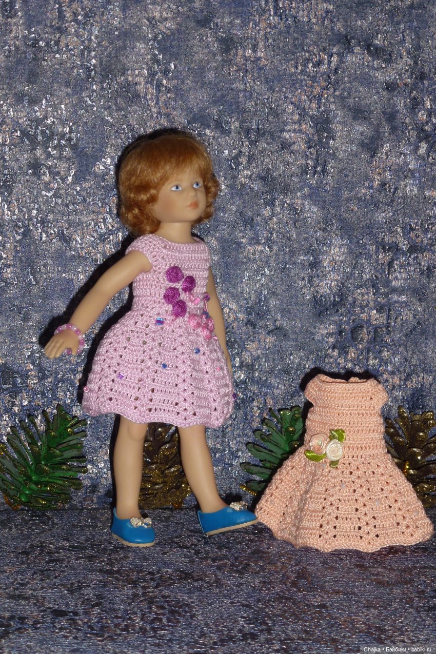 Вязаное платье «Розы» на кукол Хейди Плюсчок 22 см ( Heidi Plusczok 22 см ) (фото 7)