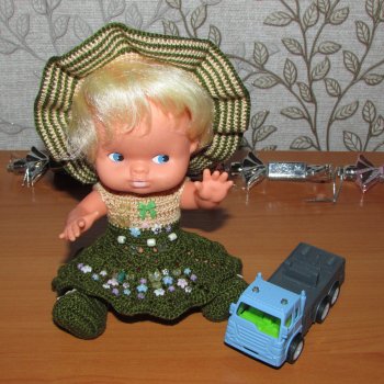 Авторский вязаный наряд\комплект с шляпой "Цветочная Фея-2" на кукол ГДР Кисс Ми \ Kiss Me