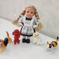 Фигурки кошечек и собачек.