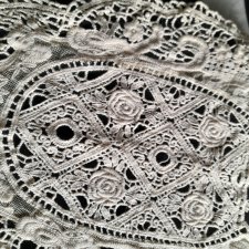 жабо? или кружевная антикварная накладка