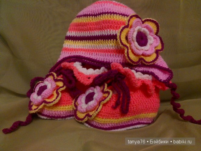Шапочки и ботики — Одежда и обувь для кукол своими руками: фото
