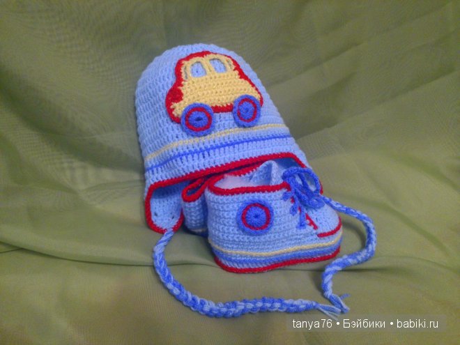 Шапочки и ботики — Одежда и обувь для кукол своими руками: фото