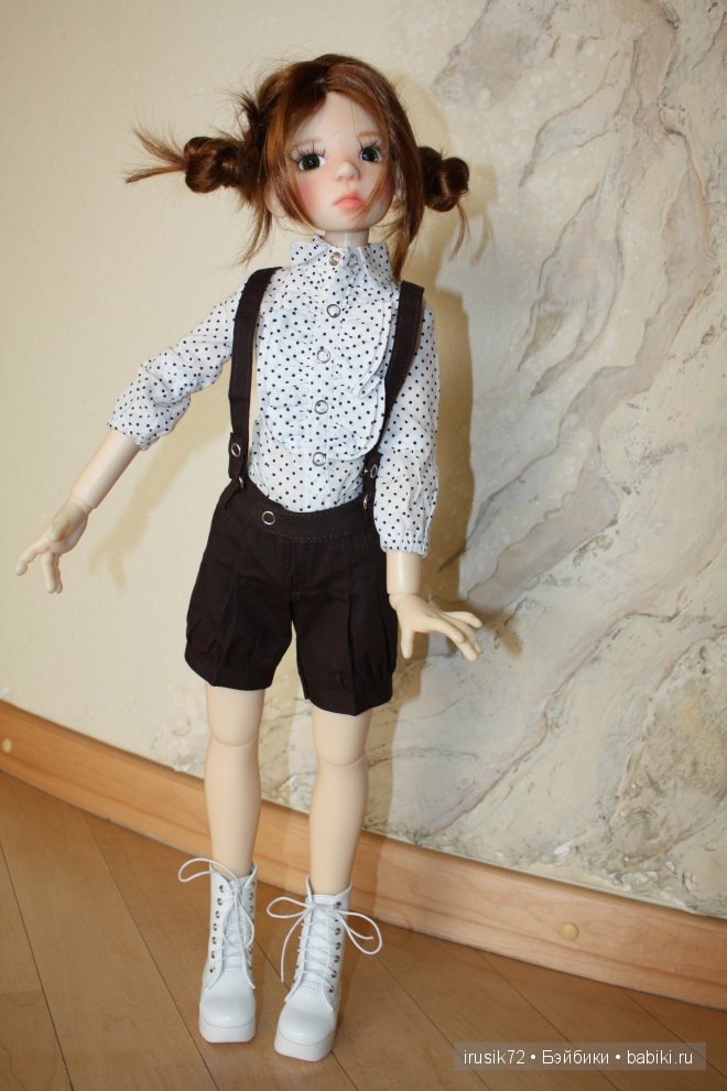 Наш первый выход в свет. Кукла Kaye Wiggs