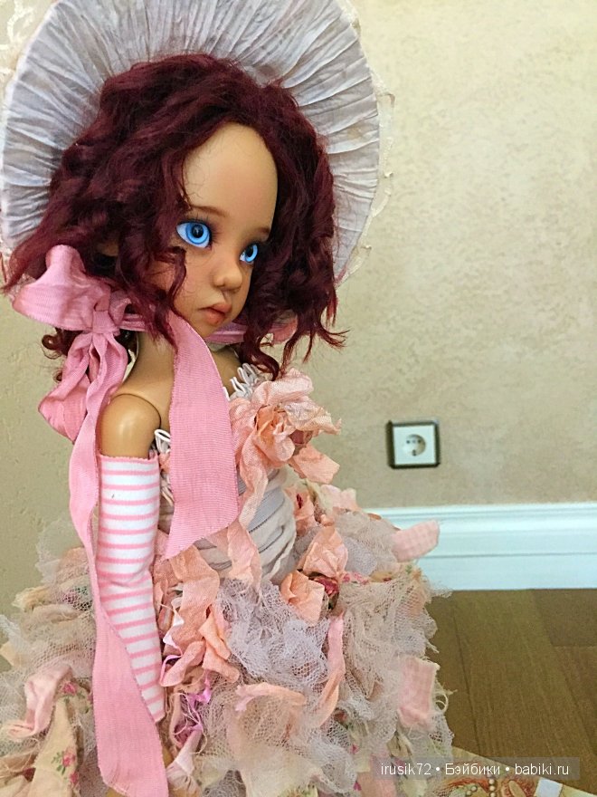 Наш первый выход в свет... или красавица Надежда