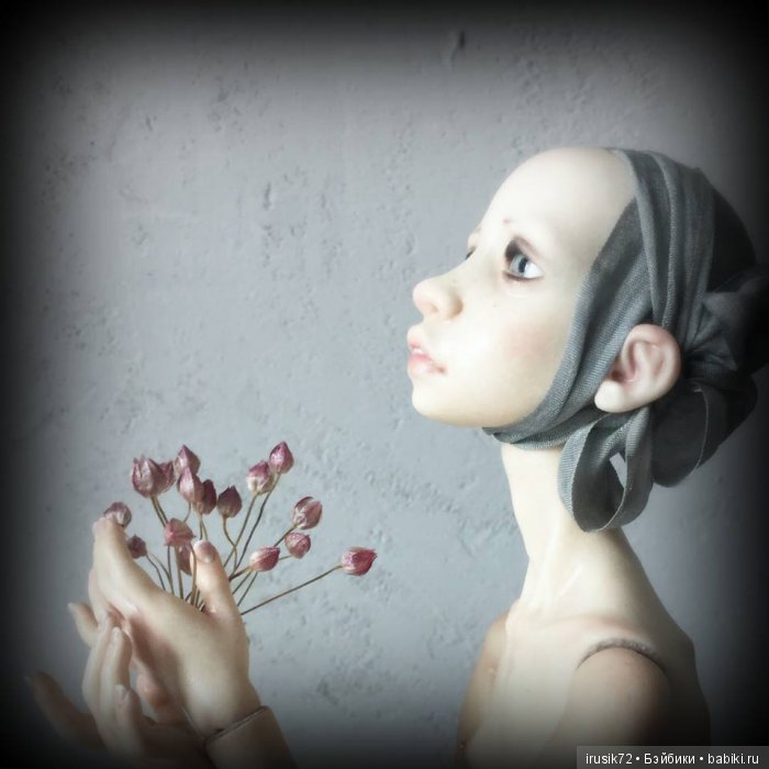 Фарфоровая шарнирная куколка Лидии Снуль