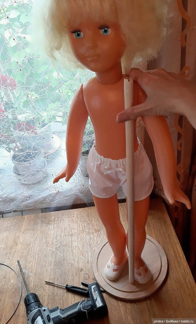 Мои подставки для кукол | Бэйбики Мои подставки для кукол — Как сделать подставку для куклы своими руками: держатели и МК (фото 9)