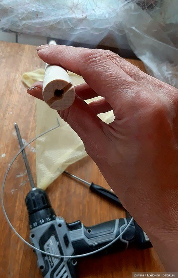 Мои подставки для кукол | Бэйбики Мои подставки для кукол — Как сделать подставку для куклы своими руками: держатели и МК (фото 8)