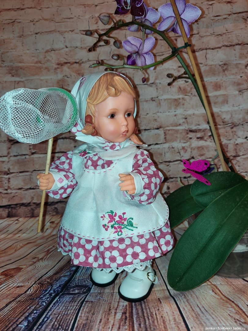 Летняя девочка Goebel Hummel