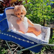 Очаровательный пупс ГДР