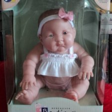 Сладкий хомячок Майя в белом платье от Berenguer