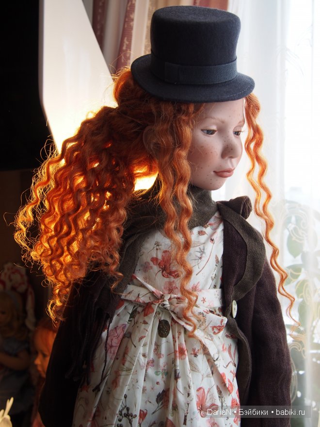 Девушка, которая никогда не посмотрит вам в глаза. Rixa от Zwergnase