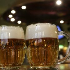 «Почта России» начала торговать пивом