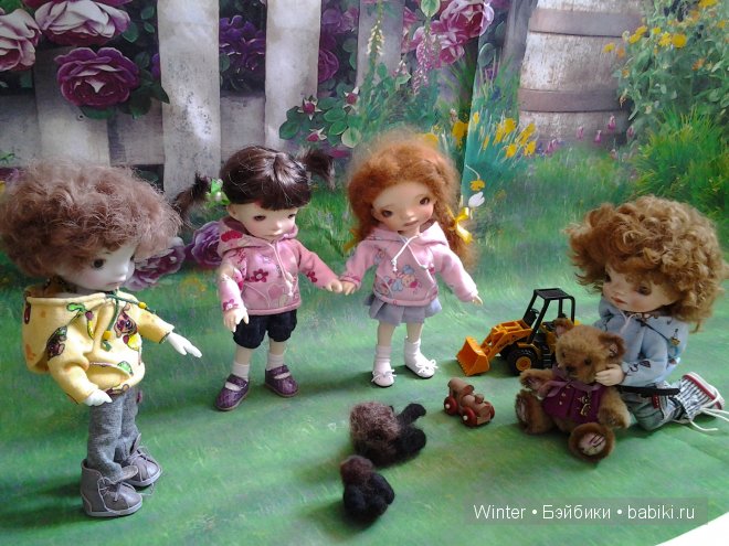 Как мы обновки мастерили. Одежда для кукол БЖД