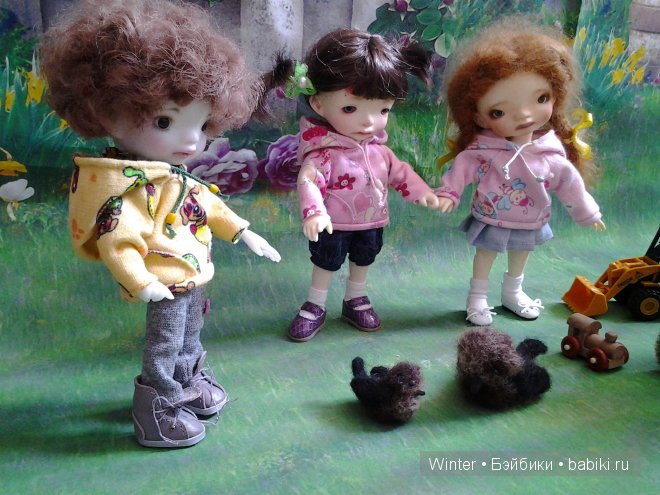 Как мы обновки мастерили. Одежда для кукол БЖД