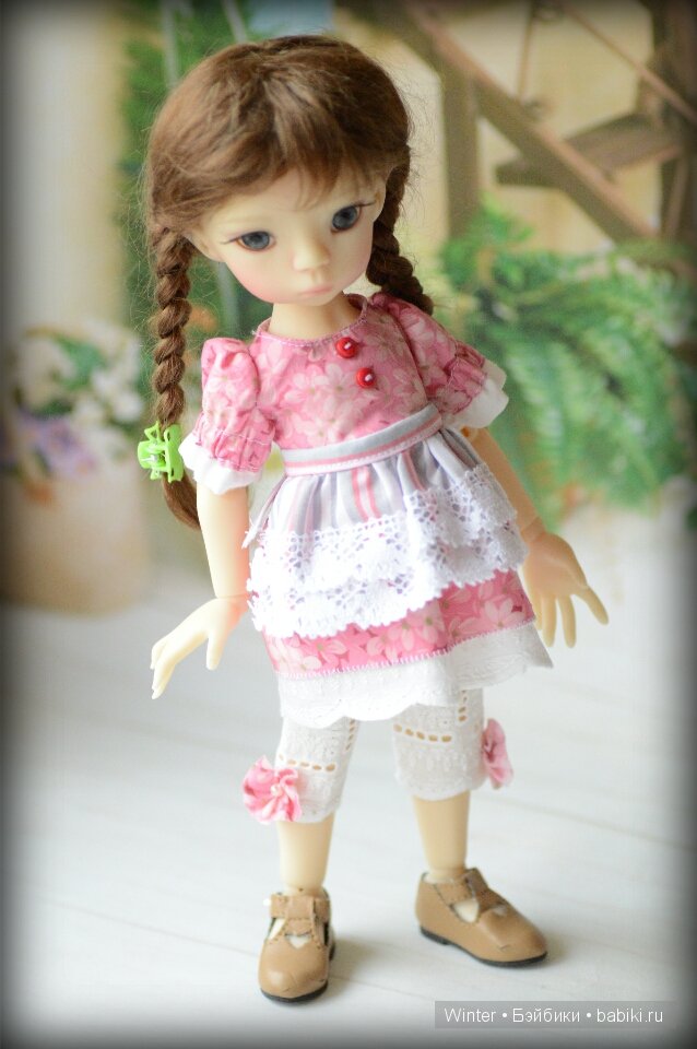 Подружки — Одежда и обувь для кукол своими руками: фото (фото 3)