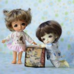 Малышки Саша и Маша