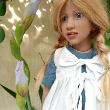 Hedwig - девочка цветущих ирисов