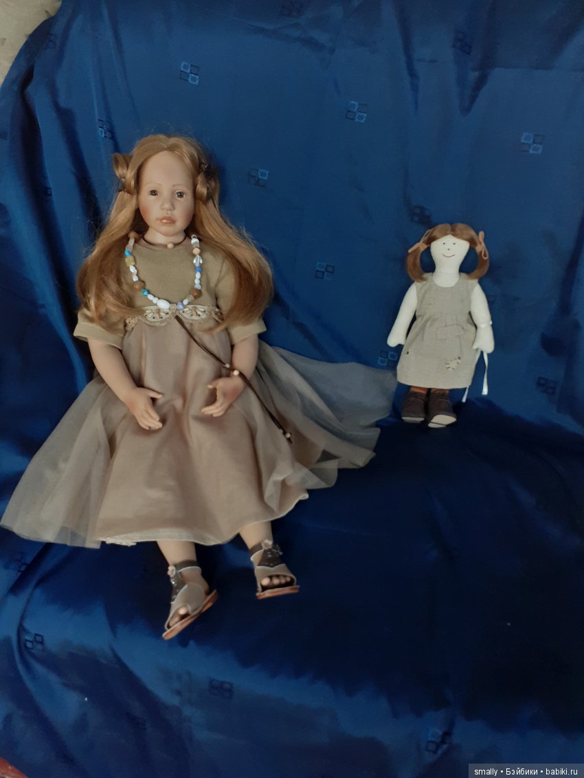 Фотосессия на синем фоне без повода и сюжета. Джианна Элизы Глазгольд (фото 3)