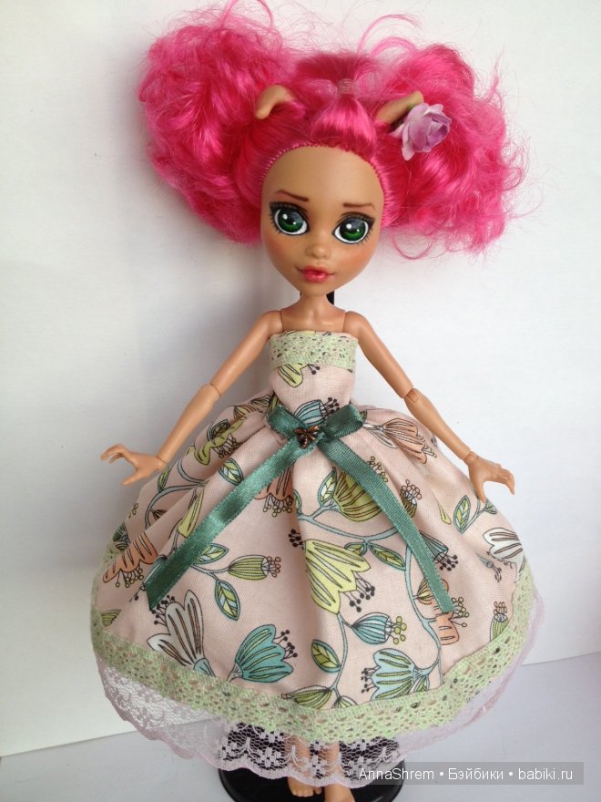 Воздушные платья и другие наряды для Monster High