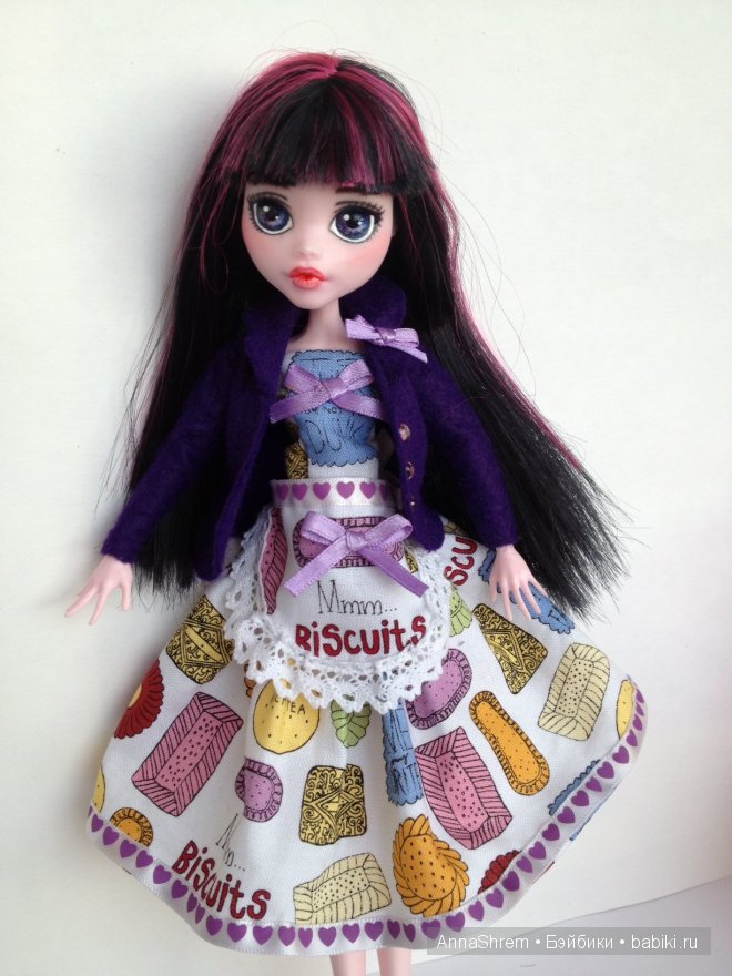 Воздушные платья и другие наряды для Monster High