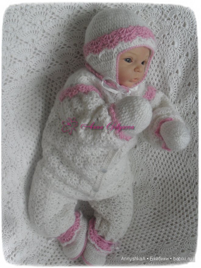 Комплект на выписку для маленькой девочки (фото 6)