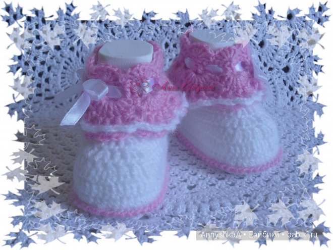 Комплект на выписку для маленькой девочки