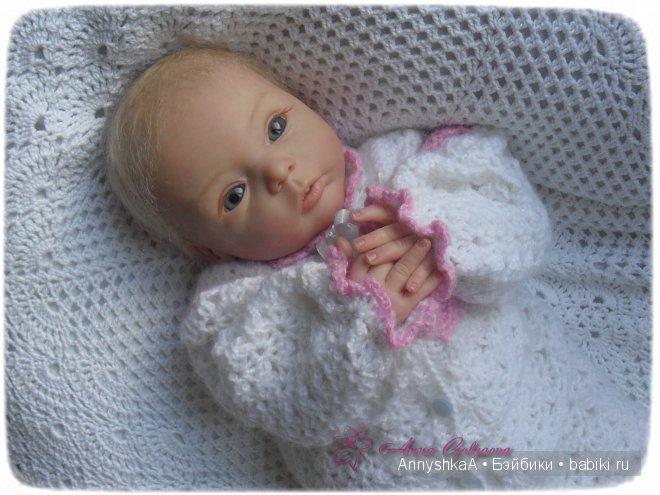 Комплект на выписку для маленькой девочки